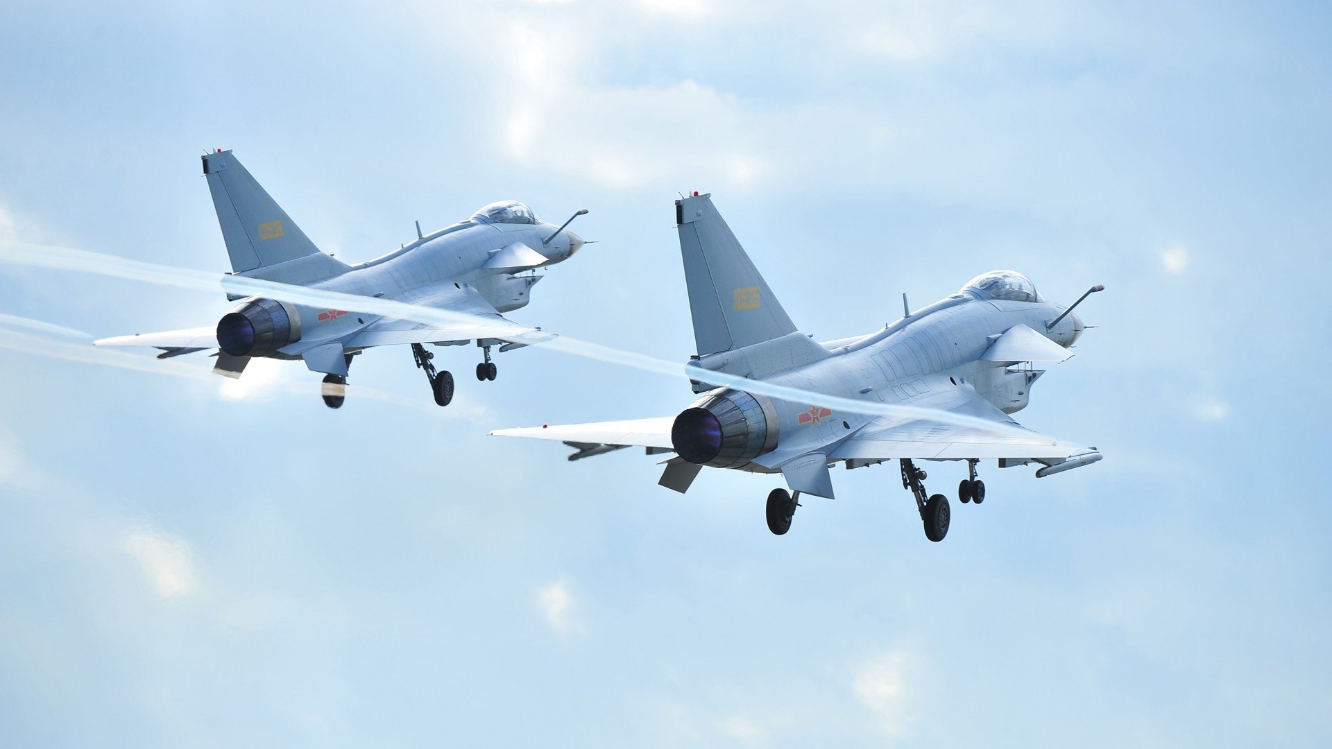 “东部新区迎来新奇竞技,六人制袋棍球赛场激烈对决”